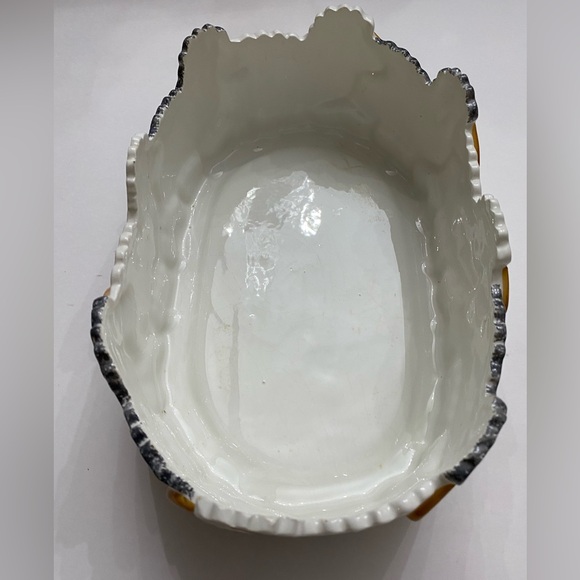 Made for Ethan Allen Ceramic Italian Made Ceramic Dish with Sheep on Exterior - Picture 6 of 15